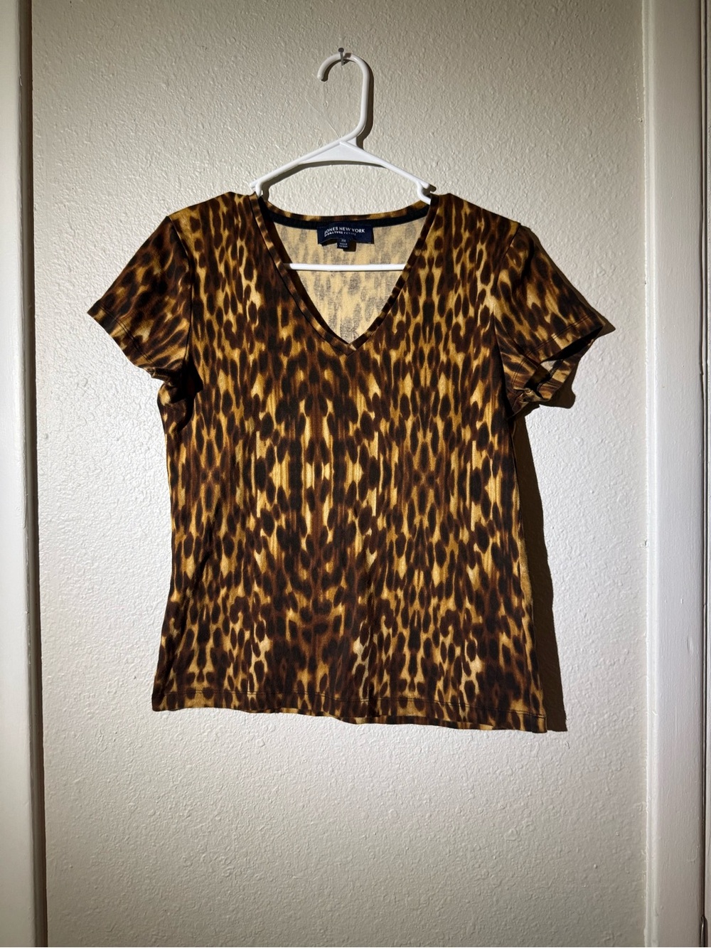 Jones New York Leopard Print V-Neck Short Sleeve Top - Brown Sise M